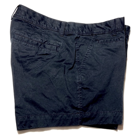 Old Navy Perfect 5” Shorts. Size 10. Old Navy Favorite Khakis. Black. Low Rise. - Picture 4 of 7